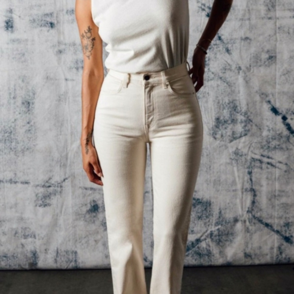 imogene + willie High-Rise Straight Leg Jeans in Cream - Picture 2 of 8